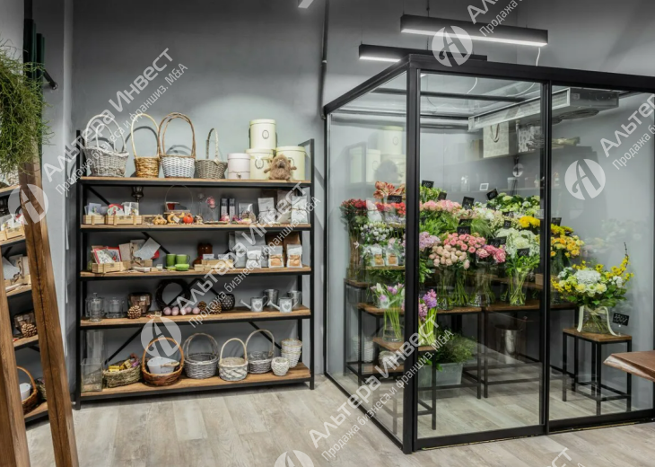 Магазин цветов на первой линии в ЖК Фото - 1
